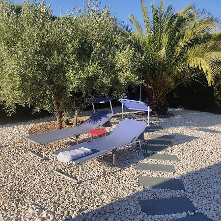 Villa 28 De Julio Casa Rural Con Piscina En Grenada Zewnętrze zdjęcie