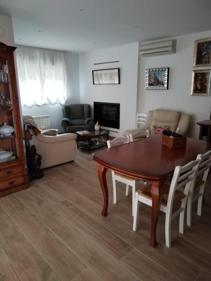 Villa 28 De Julio Casa Rural Con Piscina En Grenada Zewnętrze zdjęcie